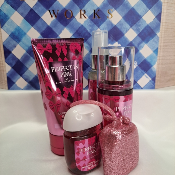 BATH & BODY WORKS 'PERFECT IN PINK' 5-PIECE TRAVEL SIZE GIFT SET LIMITED-EDITION - Picture 3 of 12